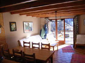 Maison - Abri�s - CHALET MITOYENNE.