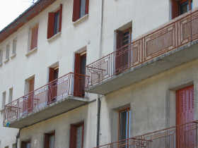Appartement - LA FARE EN CHAMPSAUR - type 3 +balcon, 3�me �tage
