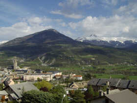 Appartement - EMBRUN - Appartement de type 2 sis � la r�sidence l'Orel